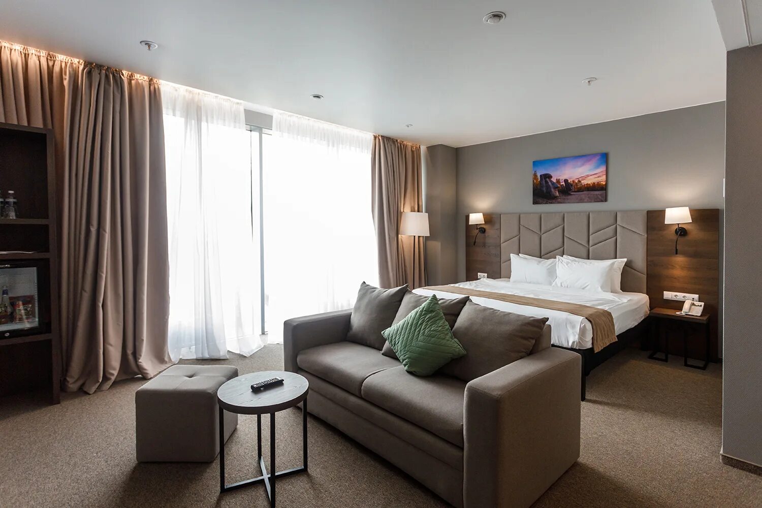 Отель baikal forest. Гостиница forest иркутск. Байкал форест отель. Лед байкальск гостиница. Baikal forest hotel иркутск.