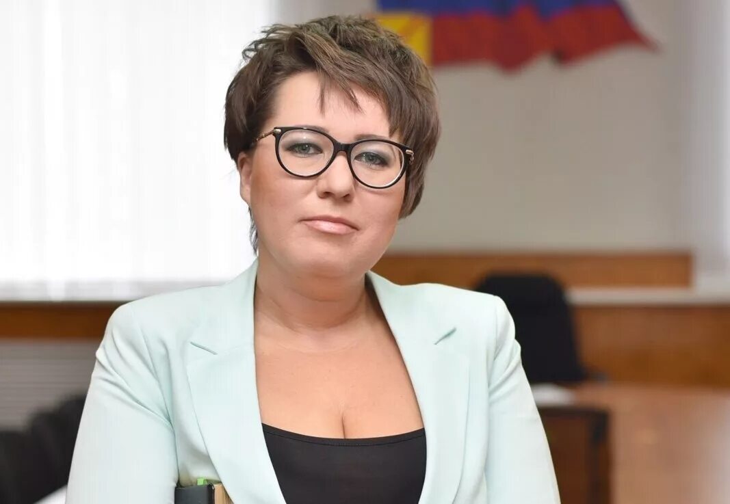 Директор департамента управления делами