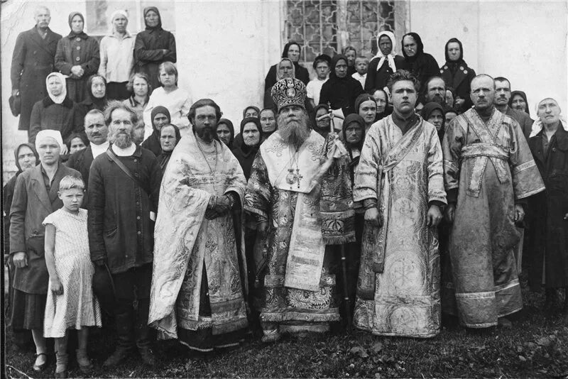 Духовенство люди. Духовенство люди. Характеристика сословия духовенство. Соловецкий лагерь священники. Черное духовенство и белое духовенство.