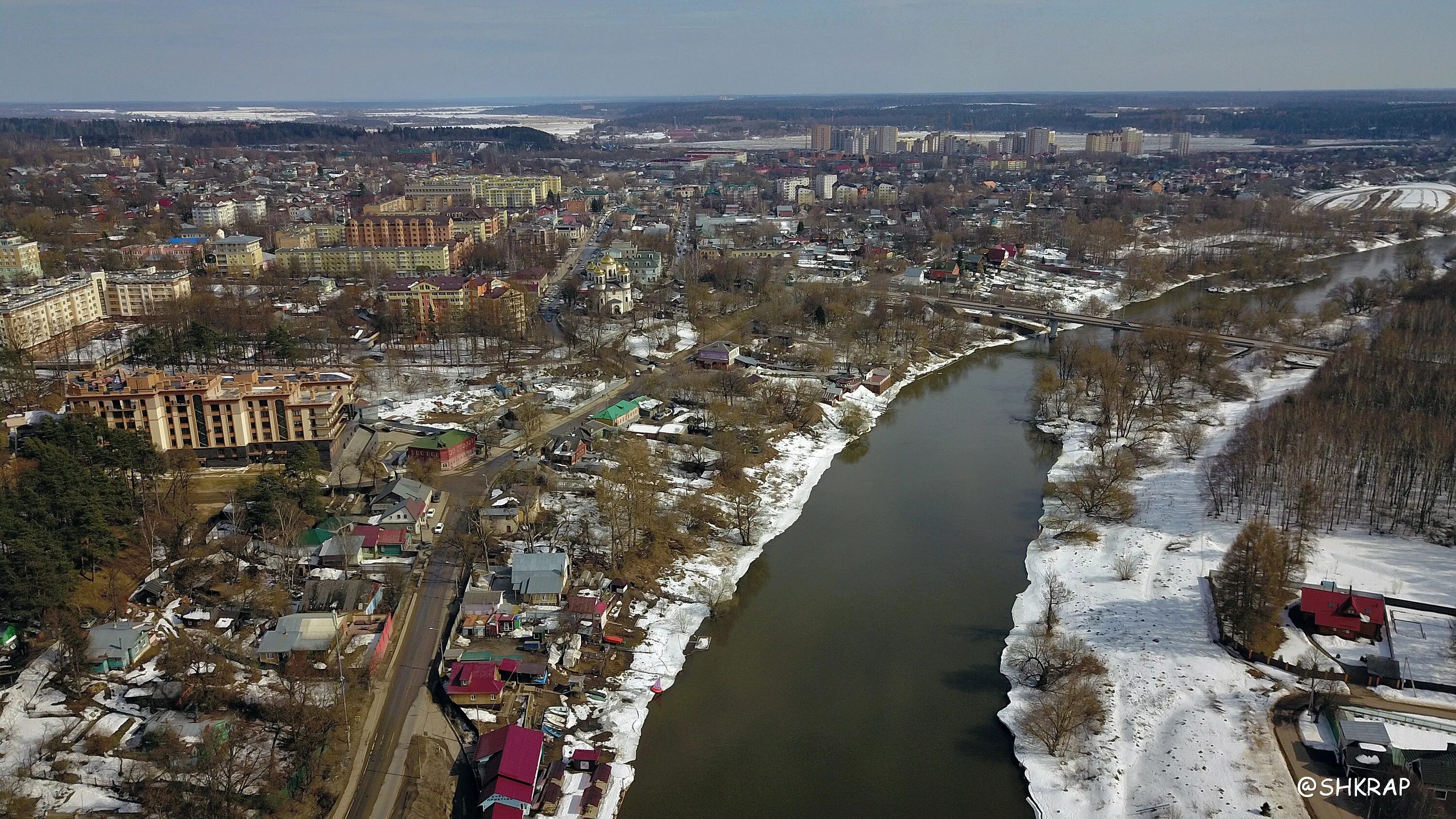 Погода в звенигороде на сегодня. Звенигород центр города. Город Звенигород Московской области. Звенигород исторический центр. Подмосковная Швейцария Звенигород.