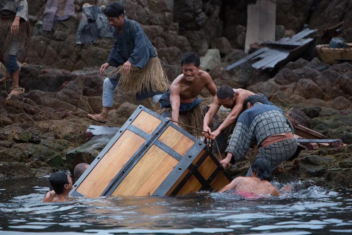 Потерпевшие кораблекрушение - Отверженные - Castaway (1986). После кораблекрушения.