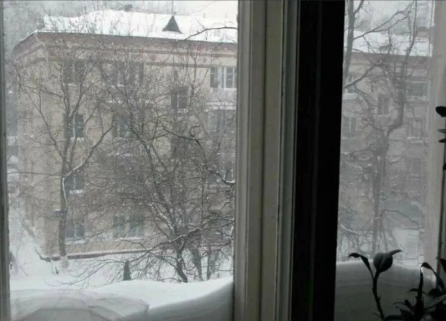Из моего окна 3 дата выпуска. Снег за окном. вид из окна. зима из окна. первый снег вид из окна.