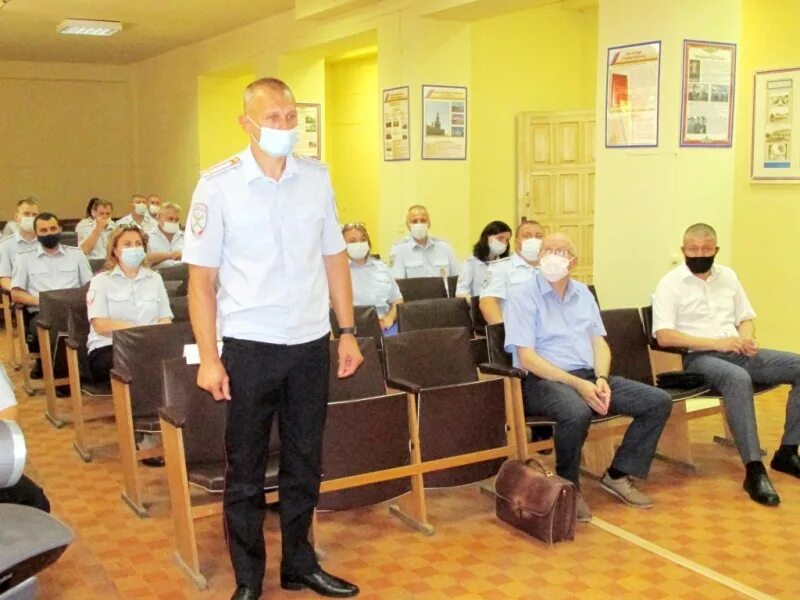 Великие луки великий новгород расстояние. Великие луки орел. Великие луки орел. Великие луки орел. Начальник полиции великие луки.