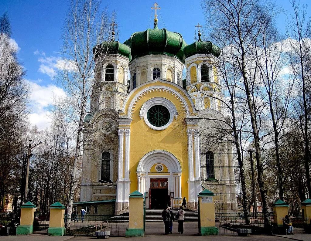 Гатчинский храм. Собор святого апостола павла г. Гатчина. Собор святого апостола павла. Павловский собор гатчина.