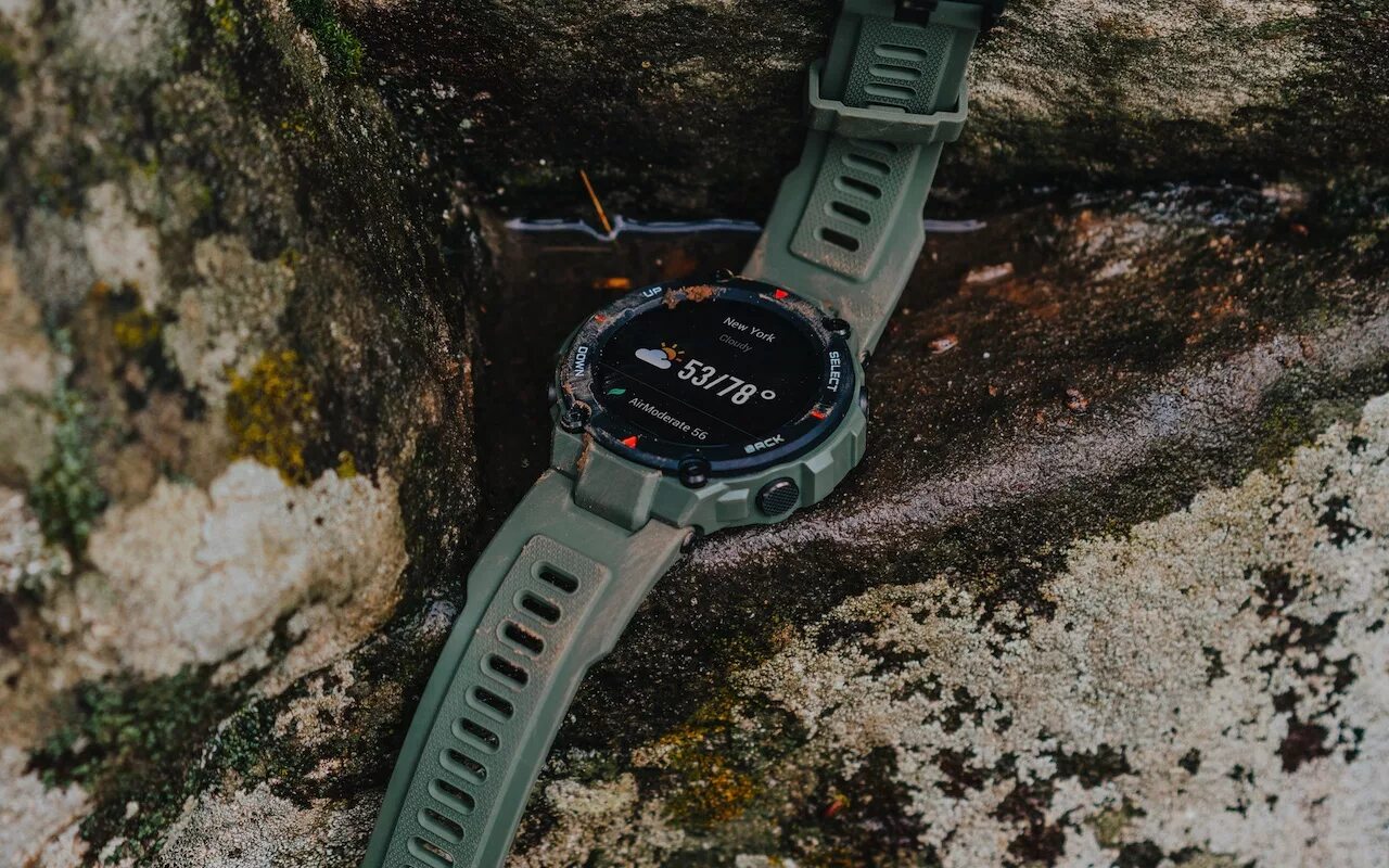 Amazfit t rex отзывы. Amazfit t-Rex. Amazfit t Rex зеленый. Смарт-часы Amazfit t-Rex Camo Green. Умные часы Amazfit t-Rex 2, зеленый.