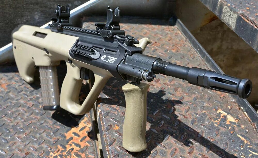 Steyr a3. Steyr aug a3. винтовка штейр ауг. штурмовая винтовка steyr aug. aug a3 sf.