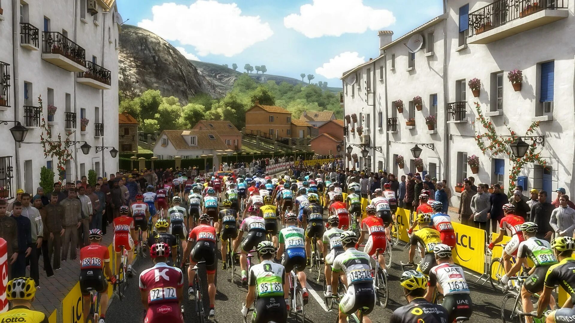 Guided Tour screenshot. Pro cycling