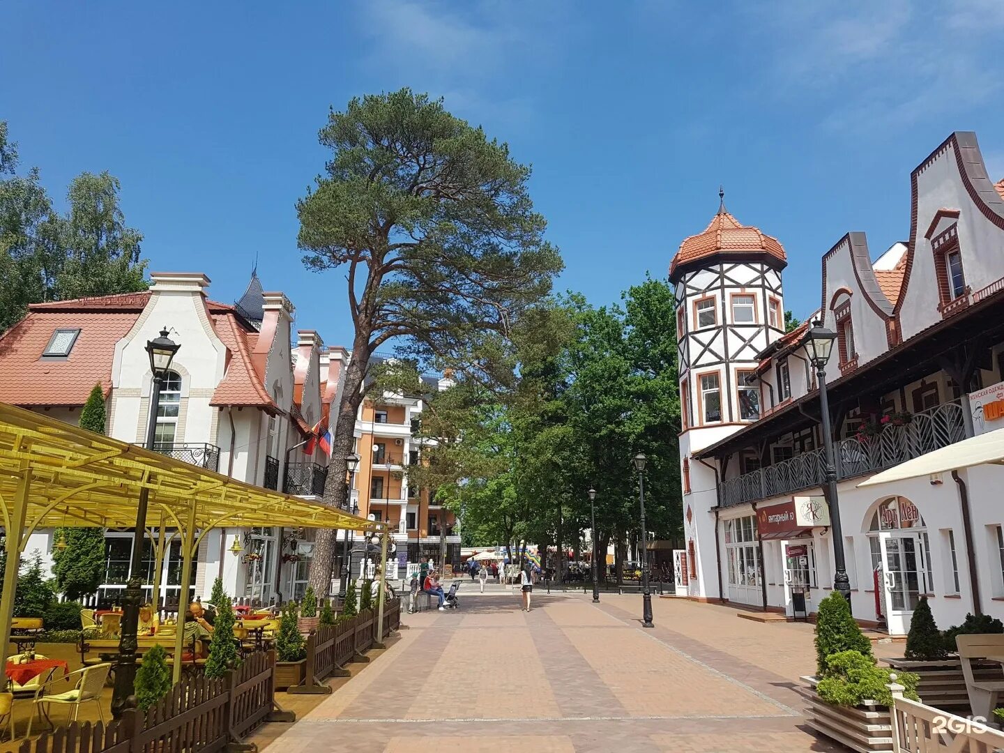 Светлогорск зеленоградск. Калининград светлогорск раушен. Зеленогорск калининград. Светлогорск калининградская область центр города. Зеленоградск калининградской области.