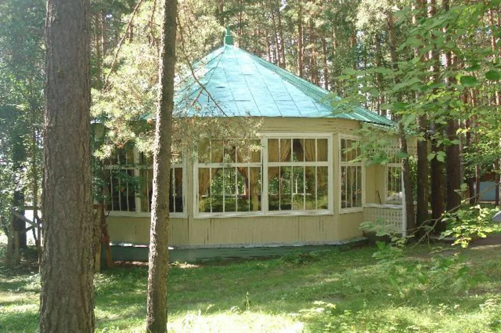 Алые паруса белгород база отдыха. Парус беседки. Парус беседки. Парус беседки. Перголы паруса тенты.