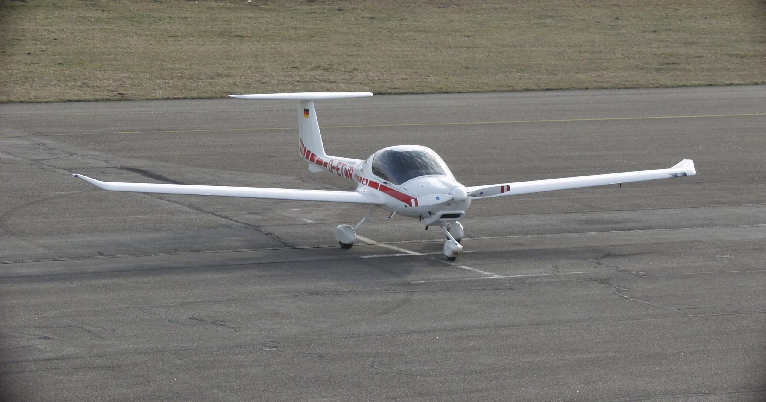 Diamond 20. Cessna 150 aerobat. Da20. Diamond da20-a1 katana. Самолет diamond 20.