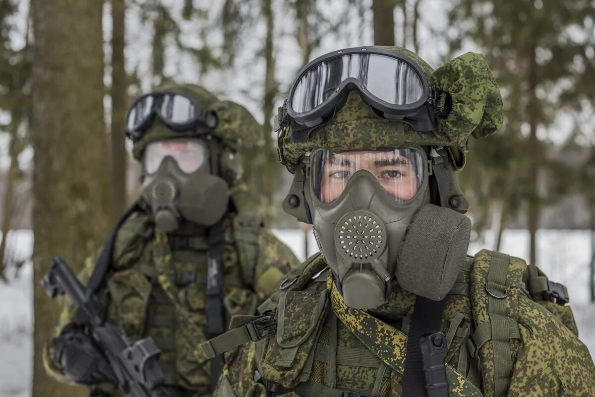 Противогазы в армии. Противогаз ПМК-4. Противогаз ПМК 4 Ратник-2. ПМК-4 Ратник. Военный противогаз ПМК Ратник.