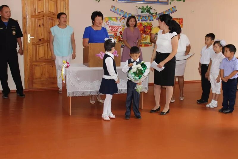 черноземельский район республики калмыкия. глава черноземельского района республики калмыкия в 2013г. комсомольский. кумской калмыкия. кумском черноземельский район калмыкия охота.