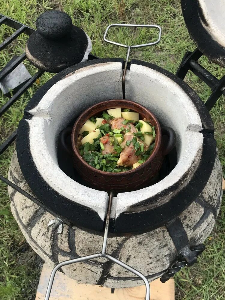 Мясо на этажерке в тандыре. Кабачки в тандыре. Овощи в тандыре. Кабачки в тандыре. Приготовление в тандыре.