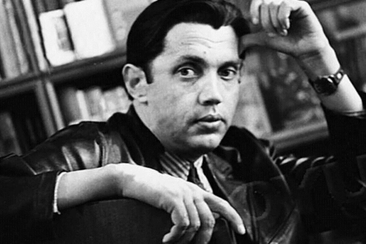 Роберт рождественский 1994. Стихотворение на рождество для детей. Роберт иванович рождественский (1932–1994). Роберт рождественский 1994. Роберт рождественский 1994.