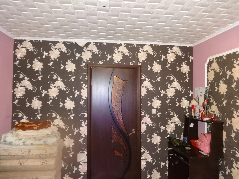 Шахты, ул. В ростовской области квартиру трехкомнатную. Шахты, ул. Квартиры г шахты. 6 мкр 3 дом.