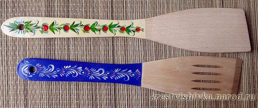 Роспись деревянной лопатки. Лопатка деревянная с росписью. роспись на лопатке кухонной. расписные лопатки для кухни. орнамент на лопатке кухонной.