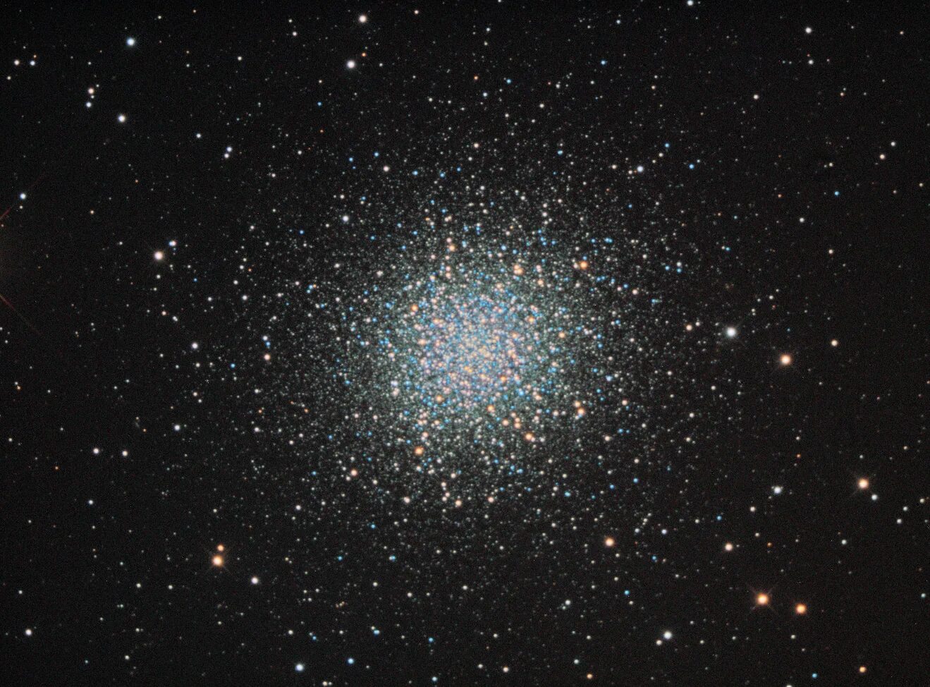 Рассеянные и шаровые звездные скопления. M13 Галактика. M13 Геркулес. Шаровое звездное скопление м13. Скопление галактик Геркулес.