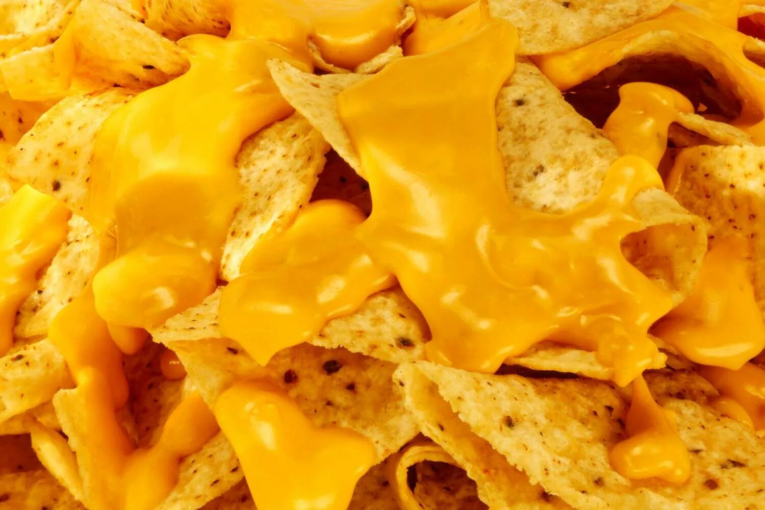 Nacho cheese. Начос гранде. Мексиканские чипсы начос. Чипсы начос с сырным соусом. Чеддер соус с начос.