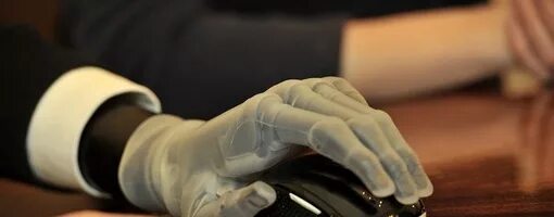 Искусственная рука. Бионические протезы левой руки женский. Игры с искусственной рукой. Искусственная рука в Молдове.
