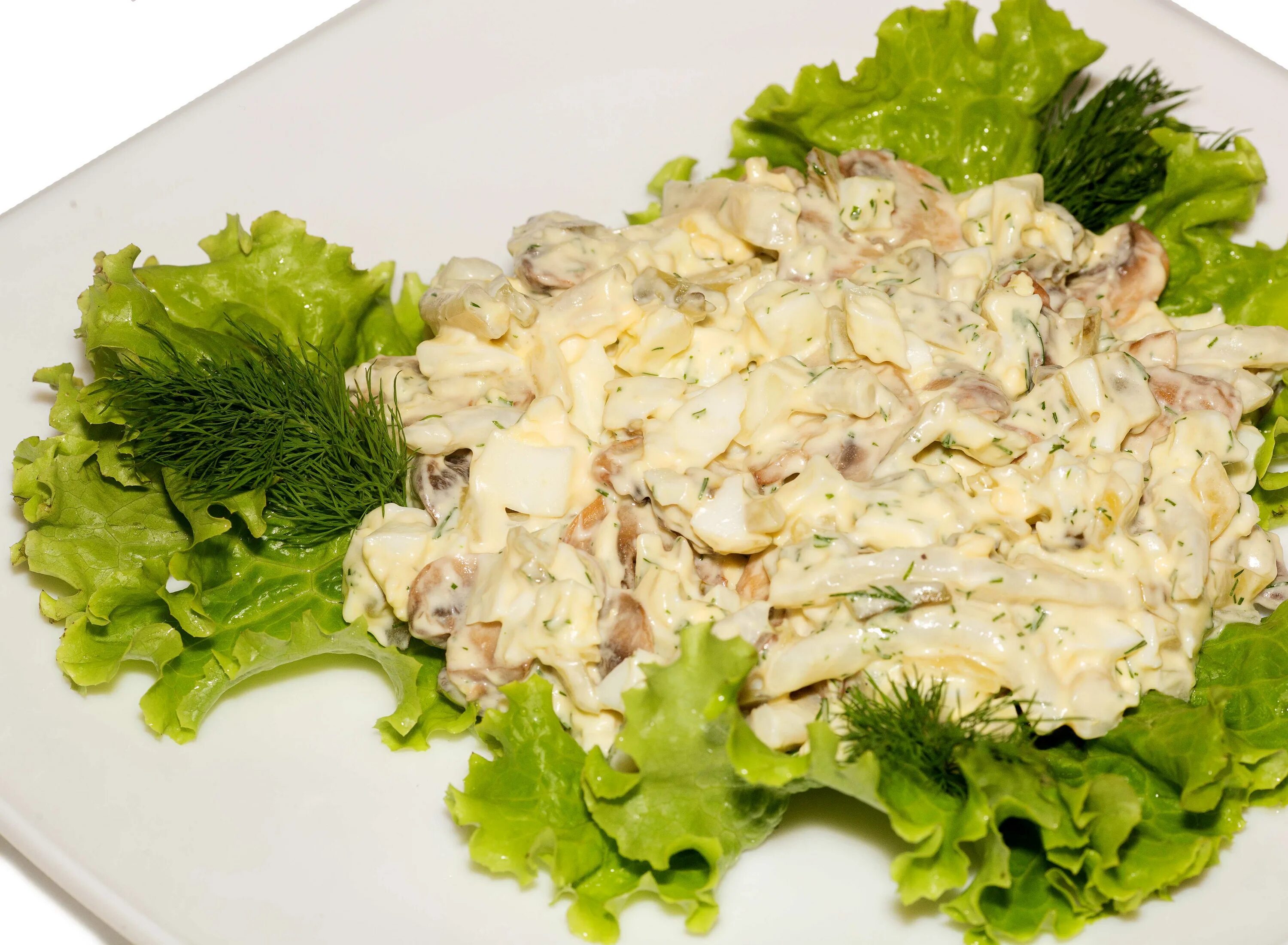 Праздничный салат с кальмарами рецепт. Салат с кальмарами. Салат с кальмарами и сыром. Белковый салат с кальмарами. Салат из кальмаров с сыром.