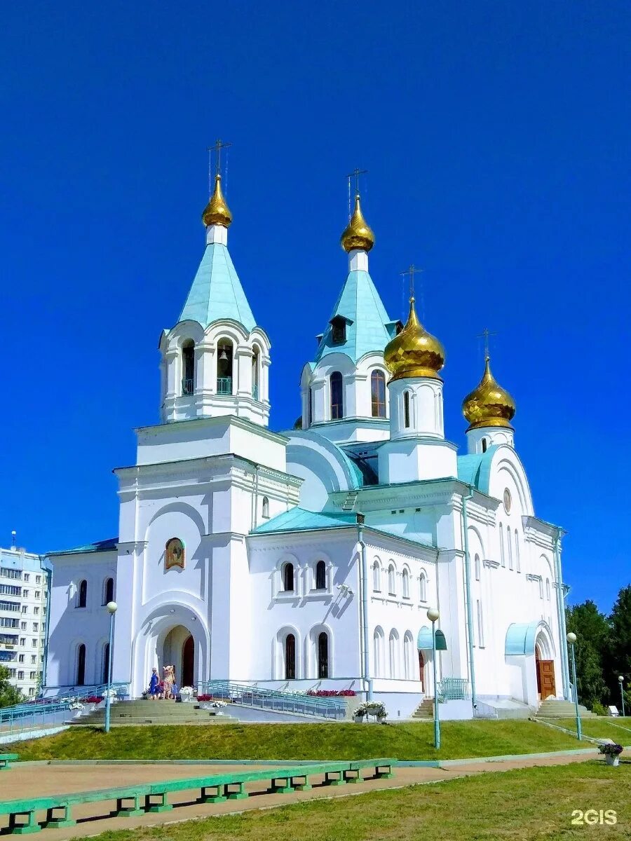 Ангарск свято троицкий. Церковь Ангарск. Ангарский храм Святой Троицы. Город Ангарск святоитский храм.