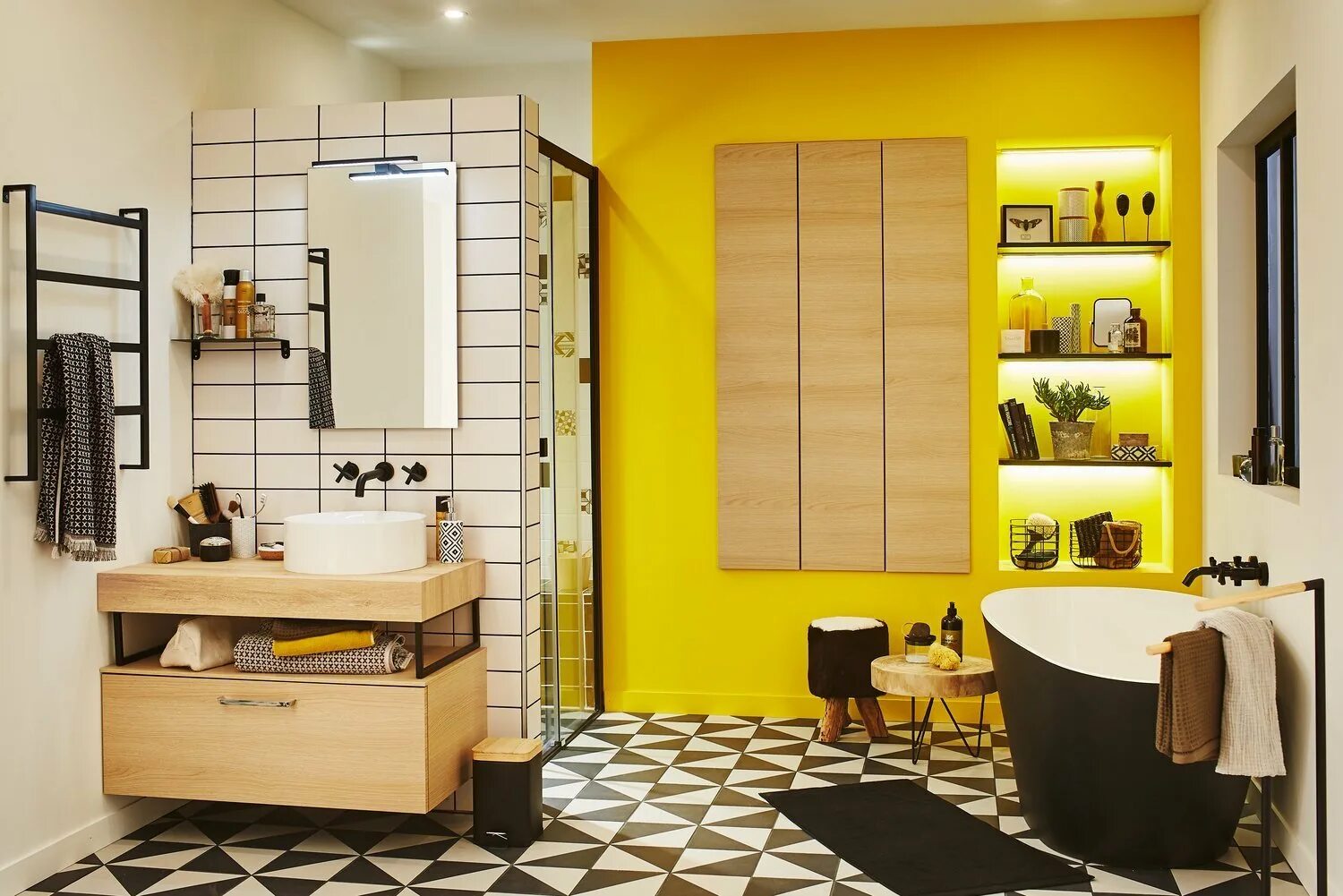 Желтая плитка купить. Плитка желтая Леруа Мерлен. Леруа Мерлен ванная комната. Желтая ванная комната. Желтая плитка для ванной комнаты.