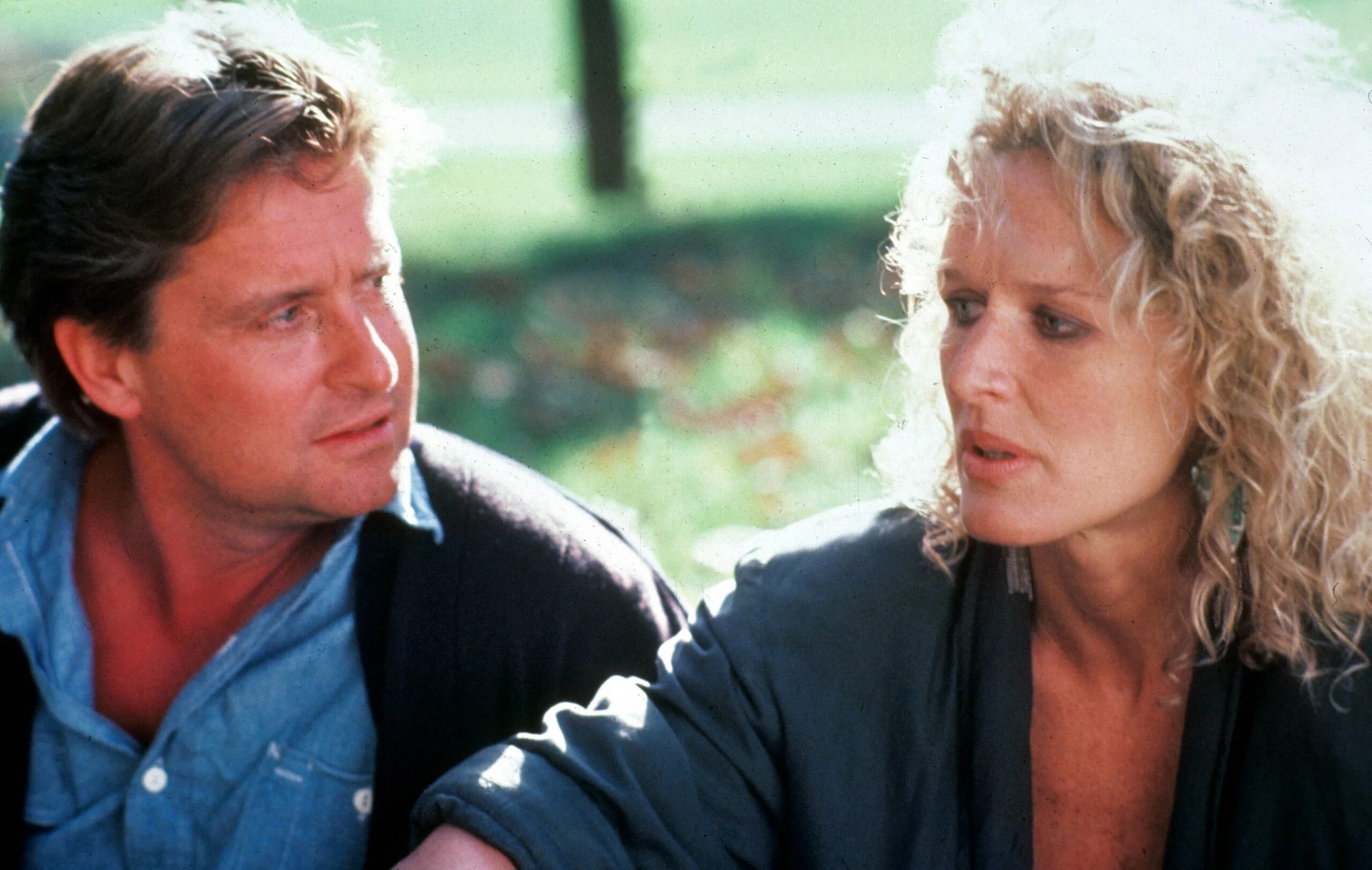 Роковое влечение фильм 1987. Гленн клоуз и майкл дуглас в фильме роковое влечение. Роковое влечение фильм 1987. Гленн клоуз роковое влечение. Роковое влечение фильм 1987 майкл дуглас.