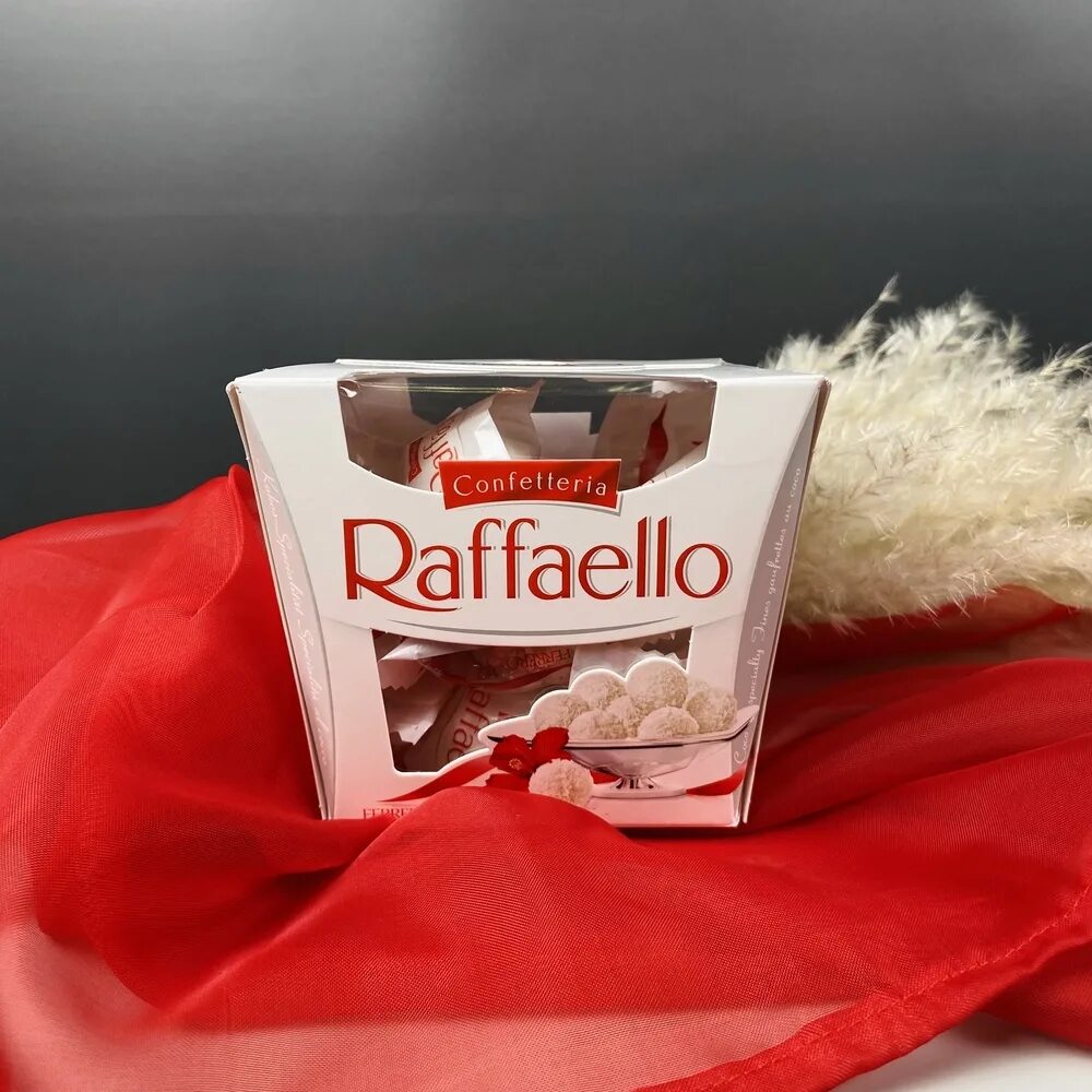 Сколько гр в рафаэлло. Raffaello 150 гр.. Рафаэлло конфеты 150 гр. Рафаэлло конфеты №2 150гр *6. Рафаэлло 150гр*6шт.