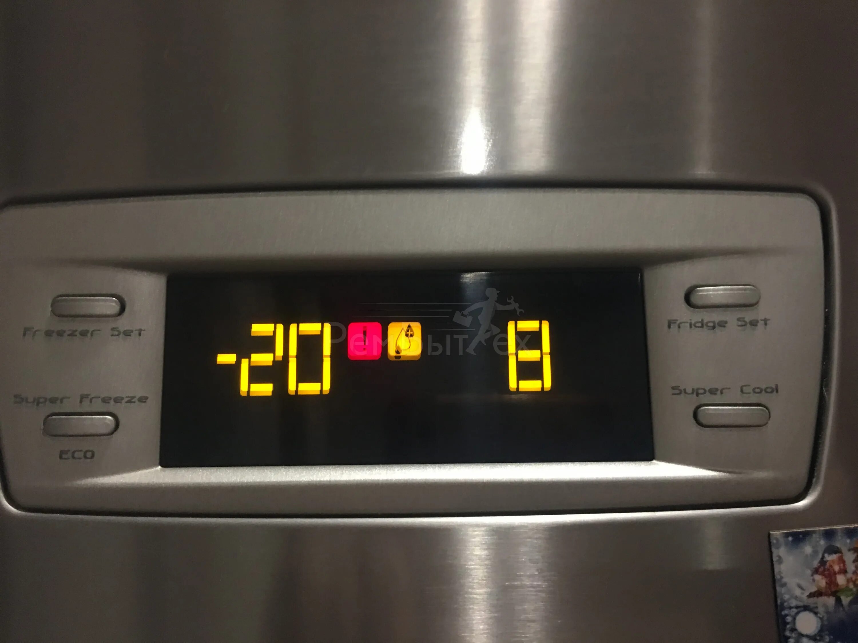 Не горит табло на холодильнике. Холодильник beko мигает 4. табло холодильника. холодильник whirlpool табло.
