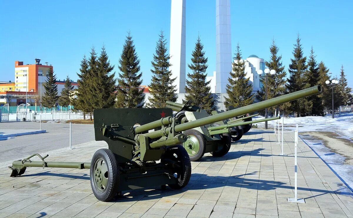 ЗИС-2 57-мм противотанковая. Пушка ЗИС-2. 57 Мм ЗИС 2. Противотанковые пушки ЗИС 2.