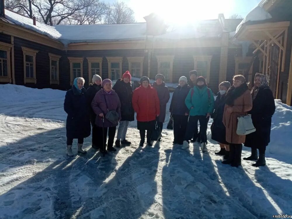 Погода в павловском сегодня по часам. Павловский Посад экскурсии. Павлово Посад фото.