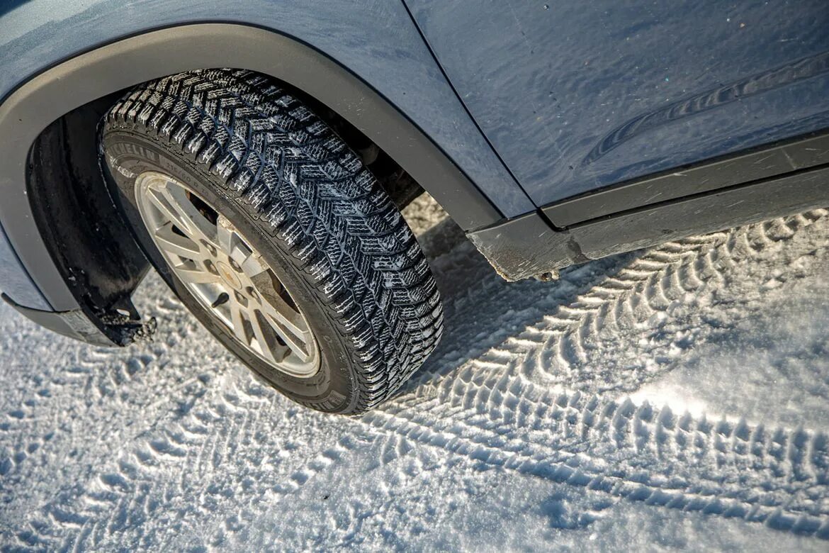 Michelin snow ice. Michelin x-ice snow тесты. michelin x-ice 3. michelin x-ice north 4. мишлен липучка.