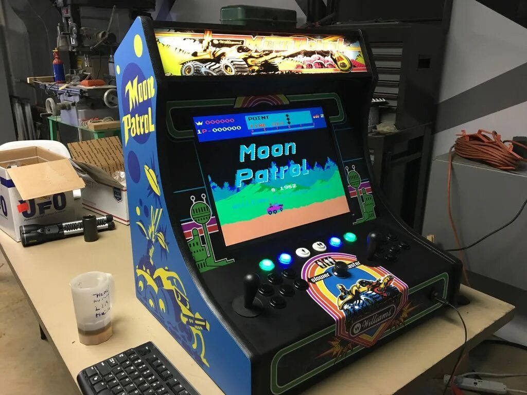 Пи игровые автоматы fan. Игровой автомат на Raspberry Pi. Bartop Arcade. Arcade синт. Игровой автомат mame.