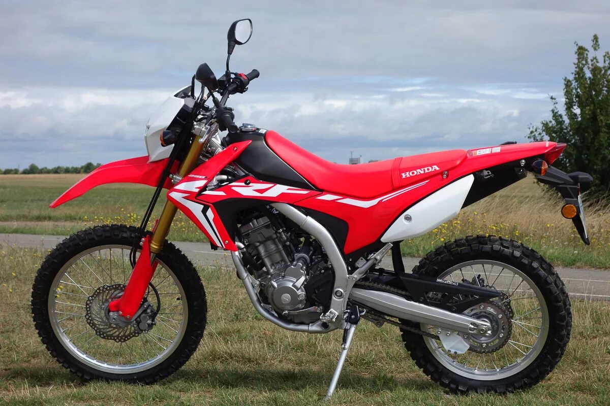 Honda 250 l. Honda crf250l. Хонда ЦРФ 250 Л. Honda CRF 250. Honda CRF 250 эндуро.