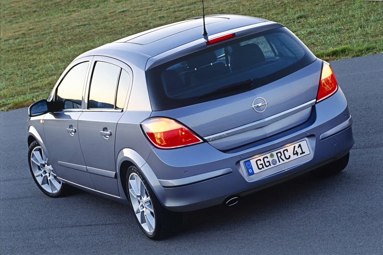 Opel c 1.8. Opel Astra h 2004. Opel Astra h 2006 1.8. Opel Astra h хэтчбек. Opel Astra h 2006.