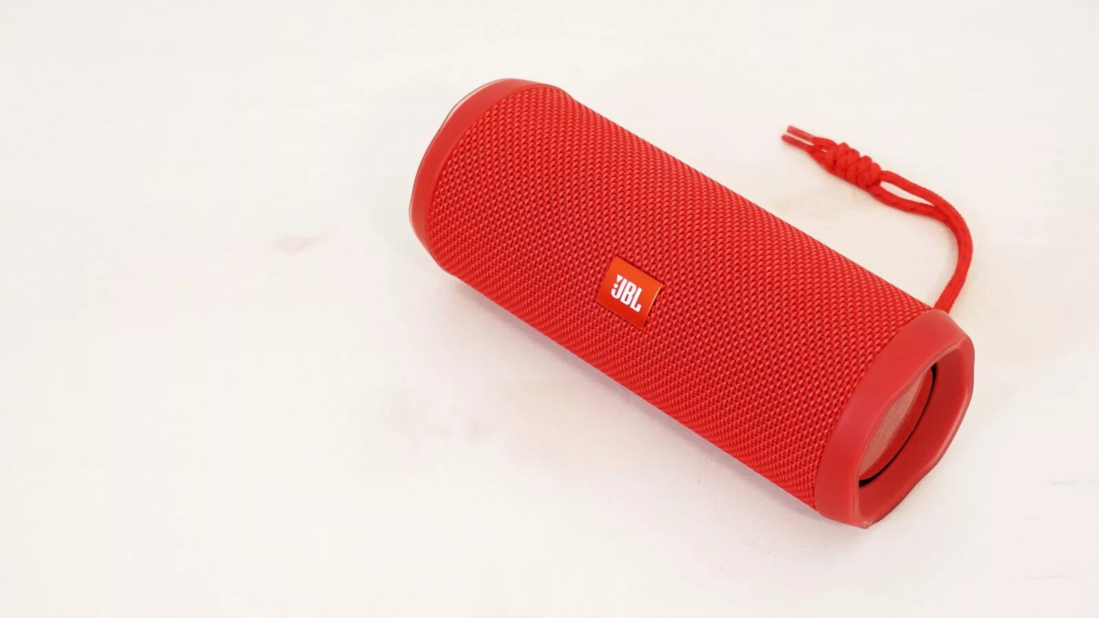 Экран flip 4. JBL Flip 4. JBL Flip 4 16 Вт. АЧХ JBL Flip 4. Tl0416 колонка JBL Flip 4.