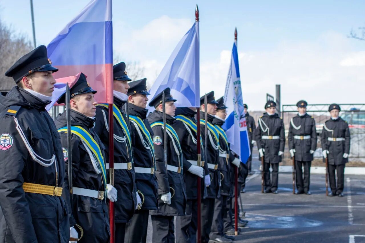Североморец североморск. Североморский кадетский корпус. посвящение в кадеты североморский кадетский корпус. кадетские корпуса россии. кадеты выпускники.