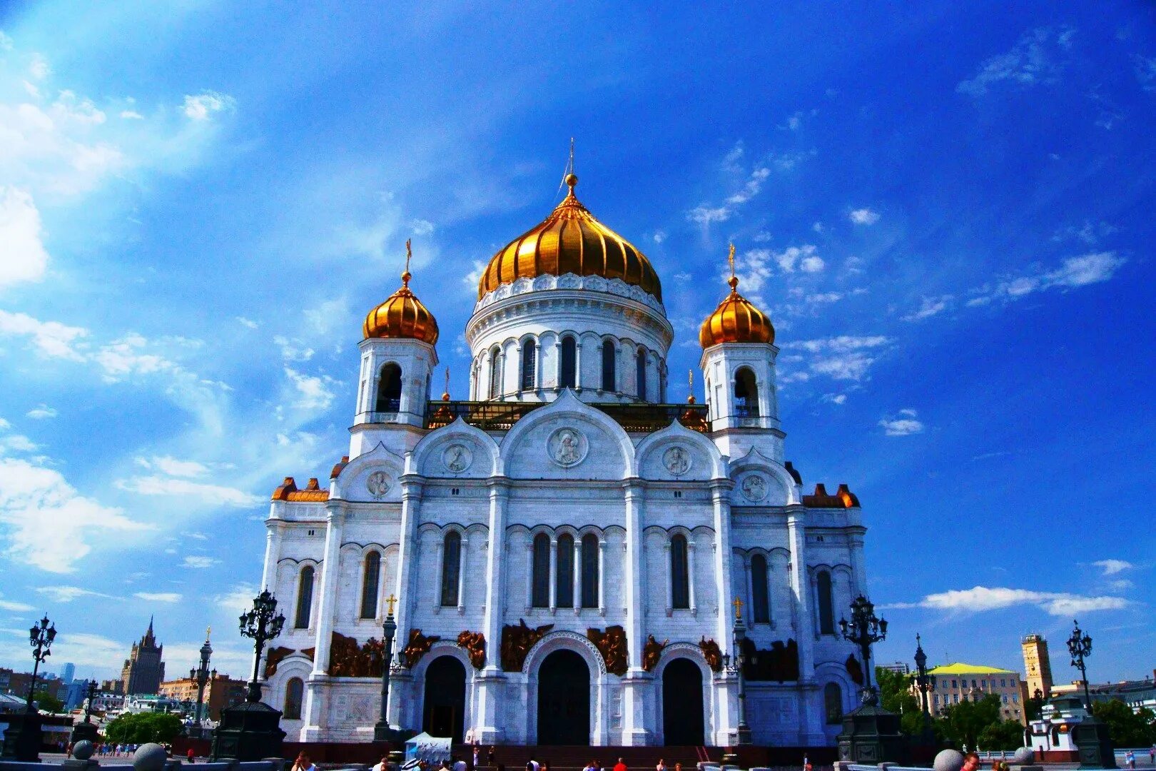 Великие православные храмы. Москва. Храм Христа Спасителя. Православные храмы России храм Христа Спасителя. Главный христианский храм в Москве. Архитектура 19 века храм Христа Спасителя.