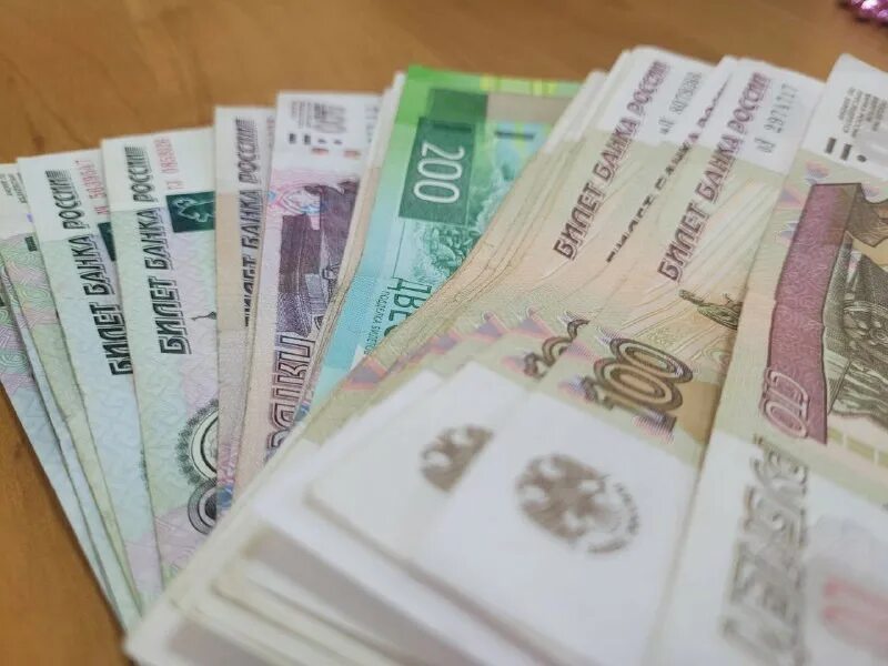 8 миллионов рублей. 7 миллионов рублей. Большие деньги пачками. 10 миллионов рублей. Более 80 миллионов.