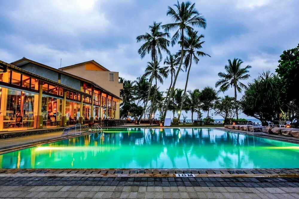 Все включено на шри. Ахангама Шри Ланка. Ахангама пляж Шри Ланка. Insight Resort Ahangama. Отель Palm Ахангама.