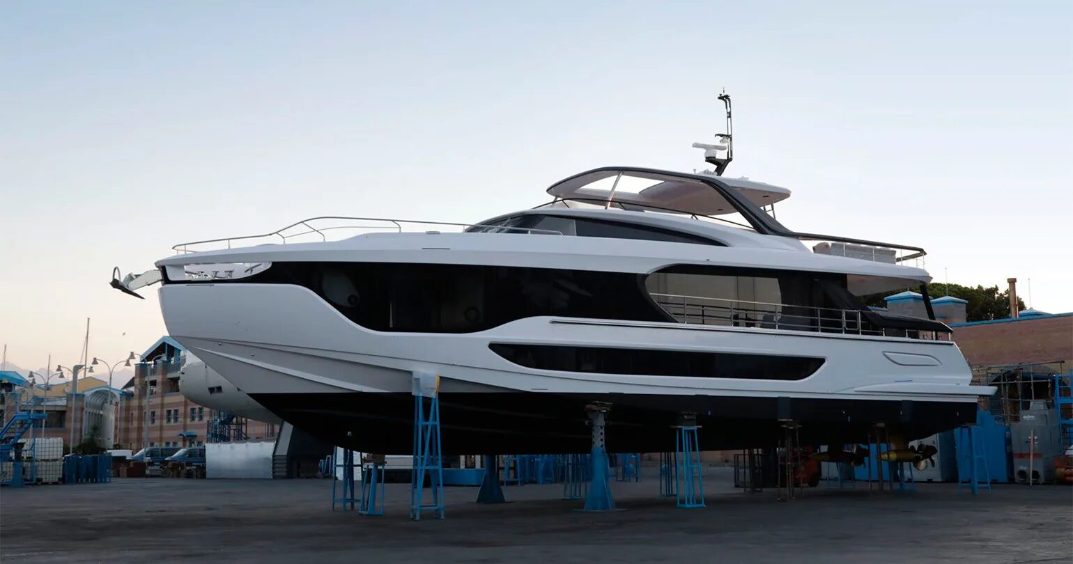 26 футов. Яхты Azimut 2022. Азимут 90 яхта. Azimut 26. Яхта Азимут Гранде.