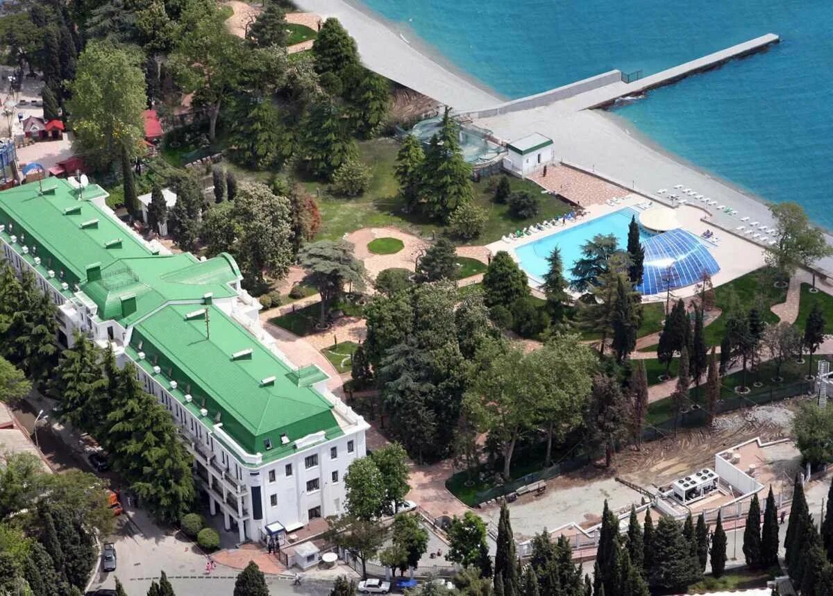 Ривьера санрайз алушта цена. Отель Riviera Sunrise Resort&Spa (Крым). Ривьера Санрайз Крым Алушта. Отель Riviera Sunrise Resort & Spa 5*. Отель Ривьера Санрайз Алушта.