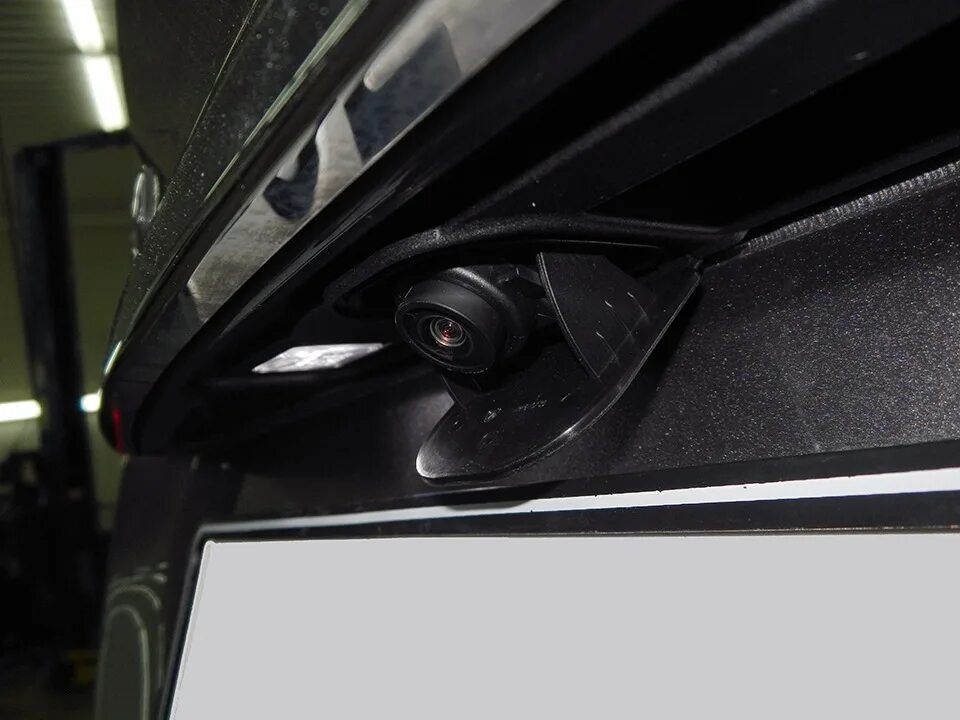 Установка камеры мерседес. W212 камера заднего хода. Камера заднего хода 212 мерседес. Установка камеры мерседес. Установка камеры мерседес.