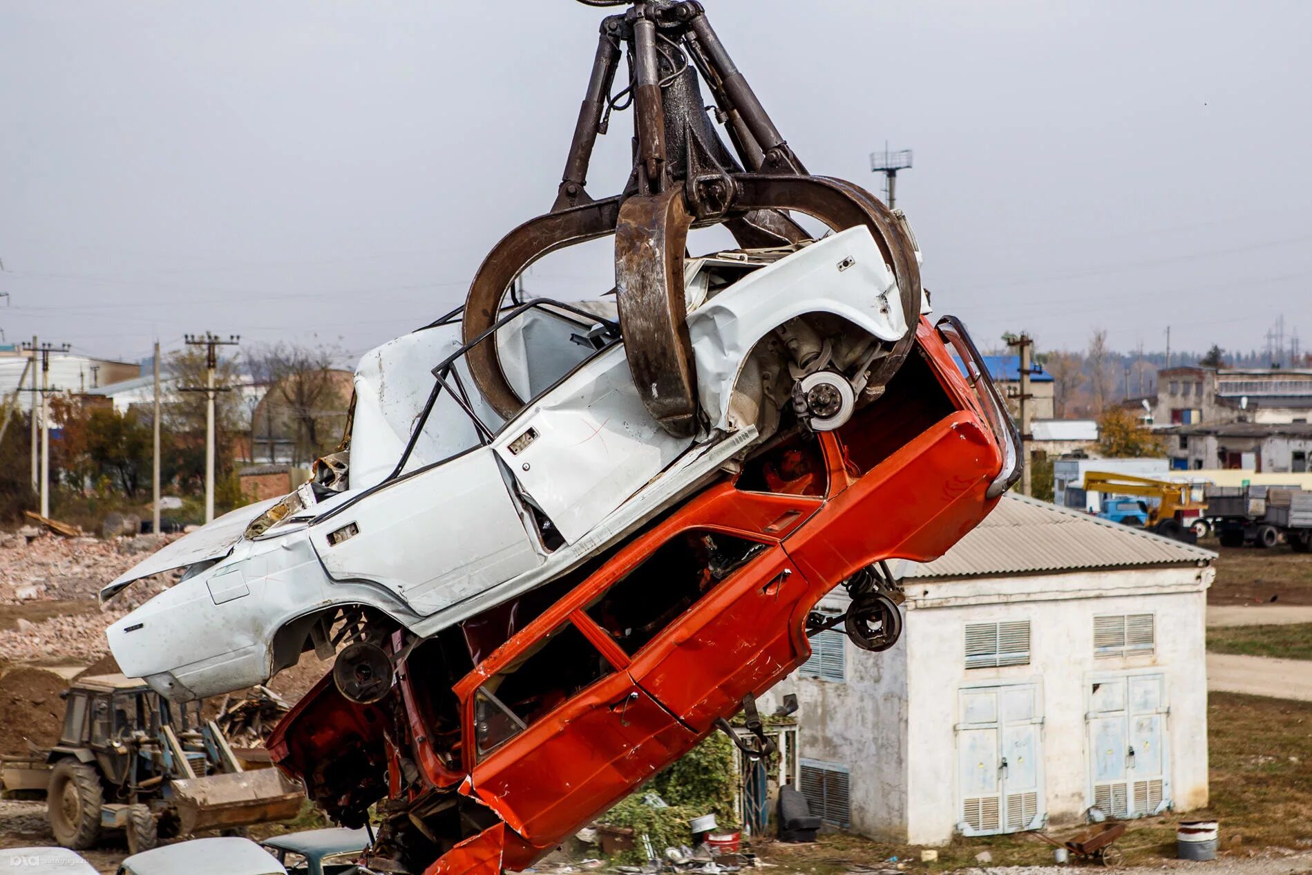 Уничтожение автомобиля