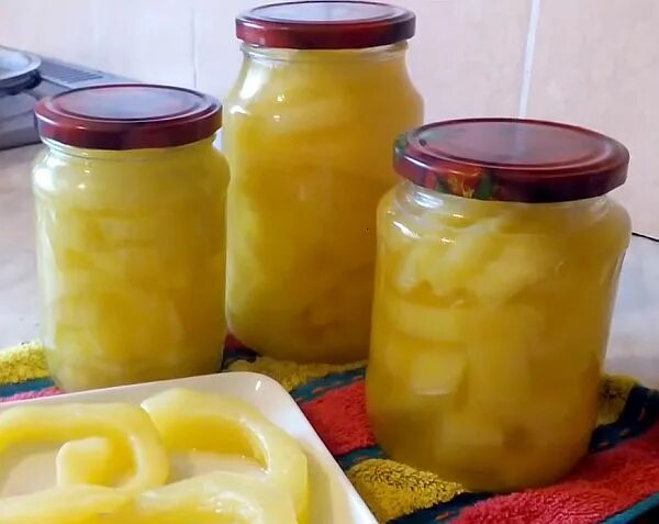Кабачки как ананасы на зиму. Компот ананасовый из кабачков с зуко. кабачки в ананасовом соке. ананасы из кабачков на зиму. ананасы из кабачков на зиму с ананасовым.