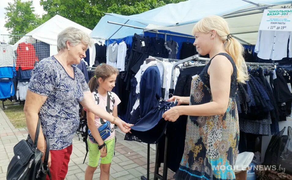 Школьный базар нижний новгород. Школьный базар реклама. Школьный базар 2024. Рынок канцелярии. Школьный базар 2024.