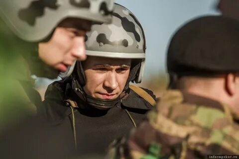 Омон получает