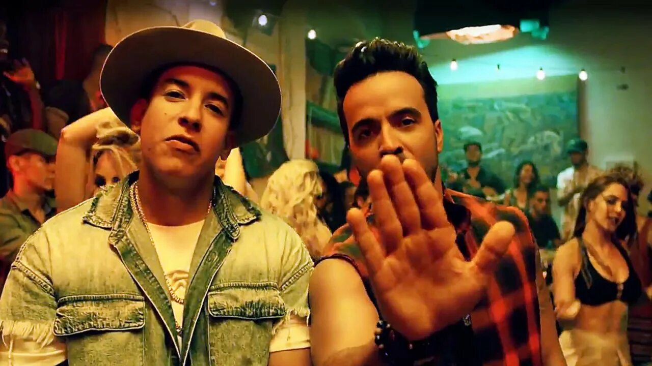 Луиса Фонси Дэдди Янки. Luis Fonsi - Despacito ft. Daddy Yankee. Дэдди Янки деспосито. Despacito оригинал.