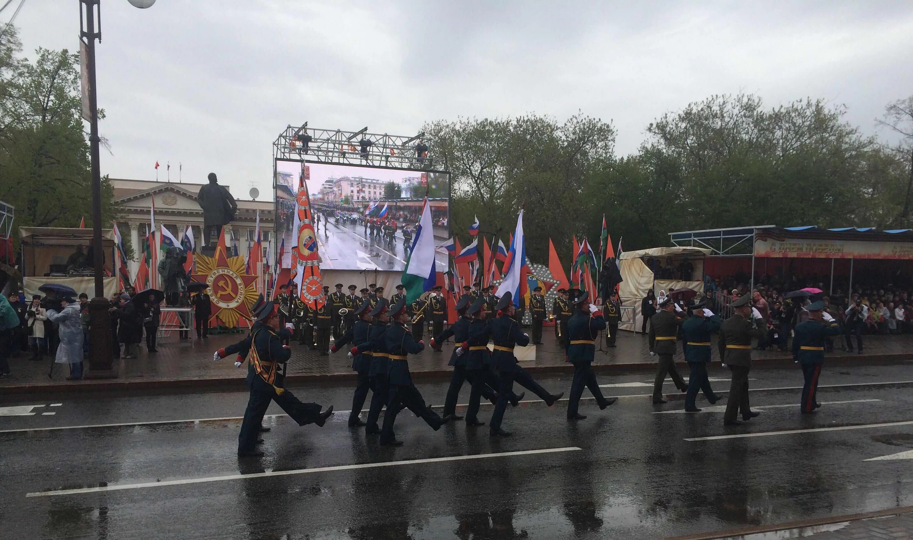 Парад Победы Тюмень. День Победы парад Тюмень. 9 Мая Тюмень. Тюмень в мае. Канал победа тюмень