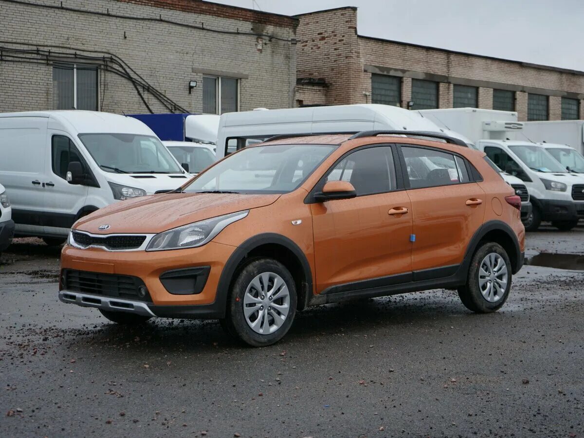 Купить киа x line. Kia Rio x-line. Rio x-line 2020. Киа Рио Икс лайн 2020. Киа Рио х-лайн оранжевый.